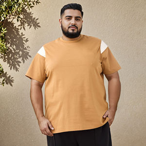 Camiseta de Manga Corta para Hombre, Cuello Redondo, Panel en Contraste Verde Oscuro, Tallas Grandes, Estilo Casual, Logotipo Personalizado, OEM, ODM, Venta al Por Mayor - Product Image 6