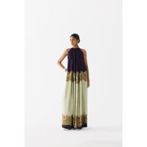 Vestido Halter Verde Alba de Calidad Premium, Confeccionado con Nuestra Impresionante Tela de Seda Vegana, Prenda Destacada para Todas las Temporadas - Product Image 2
