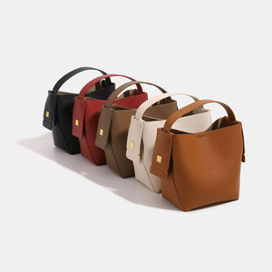 Wholesale Genuine Leather Women's Luxury Shoulder Tote Bags Designer Fashion Tassel Zipper Closure Durable Travel - Product Image 5