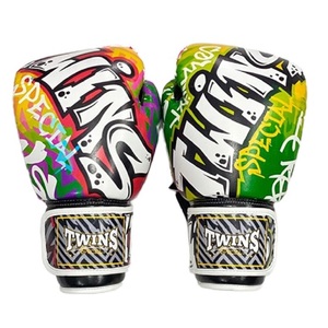 Guantes de Boxeo Twins Último Modelo, Totalmente Estampados, Profesionales de Muay Thai, Cuero Genuino de Vaca, Protección para Muñeca, con Cordones - Product Image 1