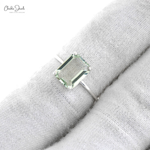 Anillo Minimalista de Plata de Ley 925 con Baño de Rodio y Gema de Amatista Verde Corte Esmeralda 11x9mm para Mujer, Venta al por Mayor de Joyas Chordia - Product Image 4