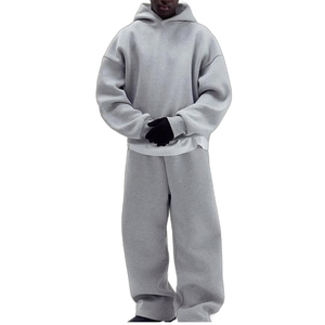 Conjunto de Sudadera con Capucha y Pantalones Deportivos de Estilo Urbano, Conjuntos Deportivos Extra Grandes para Hombre, Sudadera con Capucha y Pantalones Deportivos Holgados para Hombre - Product Image 1
