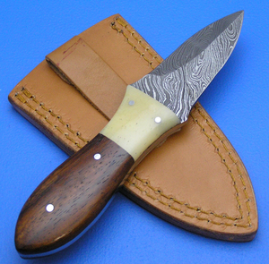 Cuchillo para Ostras de Acero de Damasco Hecho a Mano, Ecológico y Personalizable, Premium, con Mango de Madera Pakka, para Amantes, 2025, Viene con Funda de Cuero - Product Image 5
