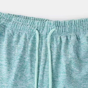 Ensemble t-shirt et short streetwear décontracté, mode moderne, tissu doux et confortable pour un style urbain et un usage quotidien - Product Image 5