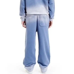 Tissu durable pour la pratique sportive et les voyages. Tenue d'entraînement de haute qualité, polyvalente pour la salle de sport. Survêtements imprimés pour hommes, confort premium. - Product Image 5