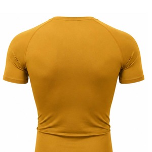 เสื้อยืดออกกำลังกายผู้ชาย ผ้าฝ้าย 100% แห้งเร็ว ยืดหยุ่น ระบายอากาศ เป็นมิตรกับสิ่งแวดล้อม เหมาะสำหรับฟิตเนส ออกกำลังกาย เล่นกีฬา รับผลิตตามแบบ - Product Image 6