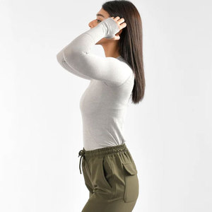 T-shirt de sport moulant à manches longues et col rond pour femme, anti-transpiration, coupe ajustée, design personnalisé, vente chaude - Product Image 3