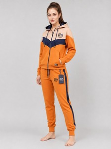 Conjunto Deportivo Personalizado para Mujer, Ropa Deportiva con Construcción de Calidad, Ajuste Cómodo y Apariencia Elegante para Equipos de Fitness - Product Image 5