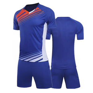 Meilleures ventes : Maillots et shorts de football personnalisés, respirants, légers, 100 % polyester, vente en gros depuis le Pakistan - Product Image 1