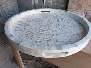 Plateau d'incrustation d'os en bois naturel fabriqué à la main assiette de service personnalisée de haute qualité pour les restaurants à la maison hôtels directement-classique - Product Image 4