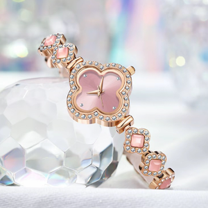 Montre rétro pour femmes en gros d'usine, montre à quartz trèfle porte-bonheur, polyvalente, élégante, simple, montre-bracelet haut de gamme - Product Image 3