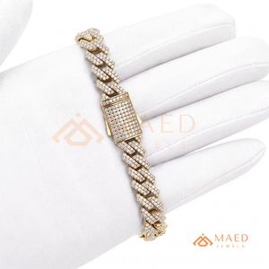 สร้อยข้อมือทองคำประดับเพชรโมอิสซาไนต์แบบไมโครเพฟ สร้อยข้อมือแฟชั่นสำหรับใส่ทุกวัน ของขวัญสไตล์ไมอามี ชิคาโก สำหรับผู้ซื้อชาวเมืองไมอามีและชิคาโก - Product Image 6