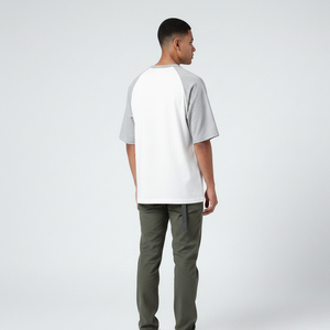 Camiseta de Manga Corta para Hombre, Estilo Raglán, Oversize, Blanca y Gris, Cuello Redondo, Diseño de Bloques de Color, 100% Algodón - Product Image 5