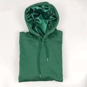 Sweat-shirt à capuche épais personnalisé pour homme, coupe oversize, avec poche et poignets côtelés – Vêtement urbain premium - Product Image 1