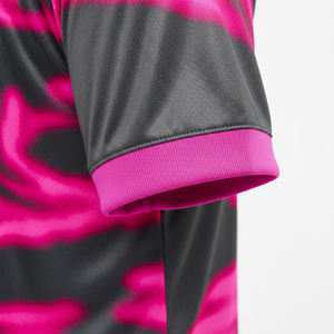 Tenue de football respirante à prix de gros, ensemble uniforme de sport unisexe nouvelle saison, kit de football rayé avec nom d'équipe appliqué - Product Image 4