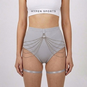 Shorts de mezclilla ajustados para mujer con cinturón, estilo pantalón corto - Product Image 5