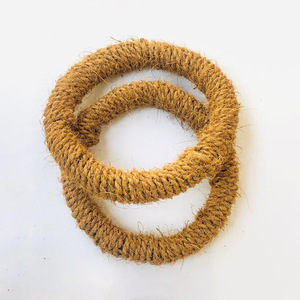 Jouet interactif en corde de fibre de coco torsadée de qualité supérieure pour chats et chiens, pour le soin dentaire - Product Image 2