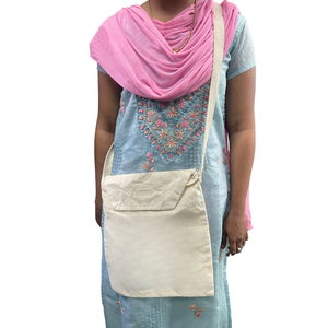 Sac à bandoulière en coton pour femmes de style minimaliste avec fermeture à glissière décorative brodée pour les essentiels du quotidien - Product Image 3