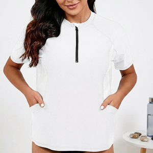 Camiseta Deportiva de Manga Larga para Mujer, Negra, Transpirable, Ecológica, con Cierre Frontal y Bolsillos Laterales, de Secado Rápido, en Poliéster - Product Image 3
