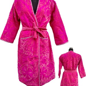 Kimono largo de terciopelo Suzani para mujer, bordado a mano, estilo bohemio, chaqueta para festivales, moda boutique - Product Image 4