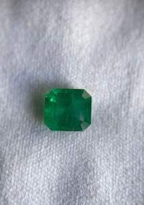 Esmeralda natural impecable, DESLUMBRANTE, con corte octogonal. Hermosa esmeralda para joyería. - Product Image 3