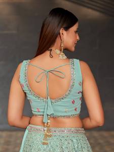 Ensemble Lehenga Choli vert menthe brodé, motif floral, tenue traditionnelle indienne pour femme, longueur ras du sol, coupe ample en Georgette - Product Image 5
