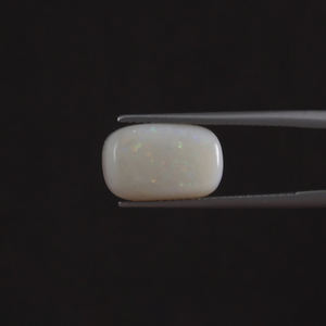 Opale naturelle blanche certifiée IGI, pierre précieuse en vrac, 4,34 carats, taille coussin 14x9mm, taillée à la main, polie, traitée par cirage/huile légère - Product Image 1