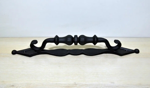Loquet de portail en fer forgé - Design traditionnel - Finition peinte - Quincaillerie de portail durable - Modèle KHP-DECO-SP - Product Image 2