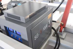 طاولة قطع الزجاج سهلة التشغيل مع دوران حر 360 درجة واستقرار عائم هوائي وقلب 90 درجة وشفرة حادة - Product Image 6