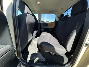 รถกระบะโตโยต้า ทาโคมา SR5 RWD ปี 2022 มือสอง สภาพดี ขาย - Product Image 3