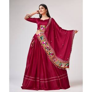 Ensembles de créateurs pour femmes Beautiful Gamthi Work Lehenga Choli - Product Image 3