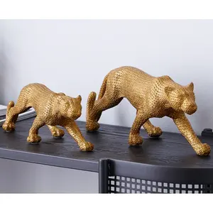 Sculpture murale de tête de taureau abstraite en métal de luxe, sculpture de couple de cygnes en métal, décoration de table de luxe, sculpture moderne polie - Product Image 1