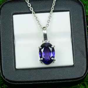 Colgante Ovalado de Alejandrita, Plata de Ley 925, Joyería Hecha a Mano con Piedras Preciosas Naturales, Regalo para Mujer, Venta al por Mayor - Product Image 1