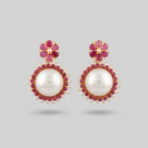 Luxuriöse Rubin-Perlen-Cluster-Ohrringe für Damen Eleganter Modeschmuck für Hochzeiten und Gala-Veranstaltungen - Product Image 4