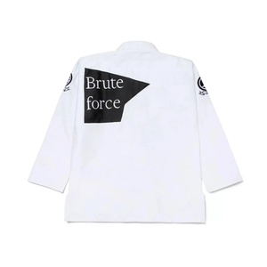 Kimono de Jiu-Jitsu Brute Force Batch 148 Blanco, 450 GSM, Tejido de Algodón Perlado, Secado Rápido, Ligero y Duradero - Product Image 1