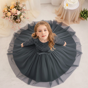 Robe de soirée princesse en velours gris premium brodée de sequins et de dentelle douce à col en V pour filles, vente en gros OEM ODM - Product Image 6