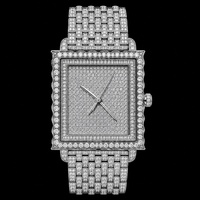 Montre élégante pour femme avec cadran carré serti de diamants en quartz, verre saphir, bracelet en acier inoxydable et or blanc
