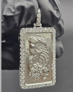 จี้ปลาคาร์ฟเงินแท้ 925 ประดับเพชรโมอิสซาไนต์ VVS แบบ Iced Out เครื่องประดับฮิปฮอป จี้วงกลมสั่งทำพิเศษสำหรับเป็นของขวัญ - Product Image 1