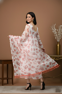 Conjunto de Kurta de Georgette con Estampado Floral Blanco y Dupatta para Mujer, Completamente Cosido con Forro de Crepé, Todas las Tallas Disponibles, Venta al Por Mayor - Product Image 6