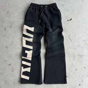 Pantalones de hip hop de alta calidad con logotipo personalizado, pantalones de chándal apilados de gran tamaño, pantalones de chándal holgados con bordado desgastado para hombre - Product Image 2