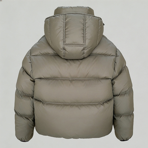 Veste bomber matelassée brillante de haute qualité pour l'hiver, coupe courte, à capuche, zippée, imperméable, pour fabricants en gros - Product Image 2