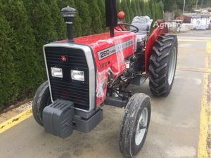 Tracteur à roues Massey Ferguson 260 2WD de haute qualité, 60 CV, transmission par engrenages avec moteur, adapté à divers terrains et systèmes de culture, pompe incluse - Product Image 2