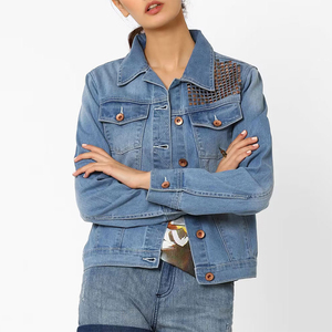 Vestes pour femmes de haute qualité, design uni et tendance, tissu en denim, couleur bleue, boutons surdimensionnés, manches longues, veste en jean pour femmes - Product Image 1