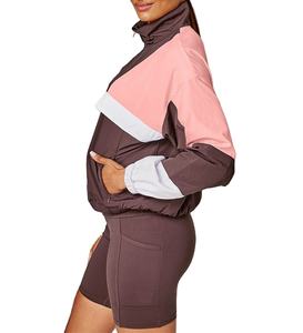 Ensemble court en nylon fin pour femmes du fabricant personnalisé avec logo brodé combinaison coupe-vent avec survêtement en polyester taille personnalisée - Product Image 4