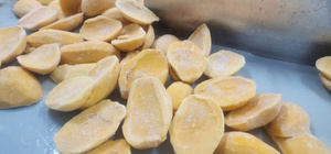 Mango Entero Congelado IQF de Vietnam, Fruta Tropical Dulce Envasada al Vacío para Smoothies, Postres, Jugos y Servicios de Alimentos - Product Image 1