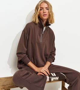 Conjunto de Sudadera Negra de Media Cremallera y Pantalones Jogger para Mujer, Tejido de Forro Polar Suave, Ajuste Relajado, Ropa de Descanso, Producción OEM al por Mayor - Product Image 6