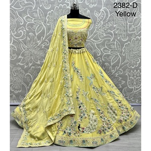 Collections de velours de vêtements de mariée indiens pour la mariée avec le travail de Zarkhan par Fabzone - Product Image 6
