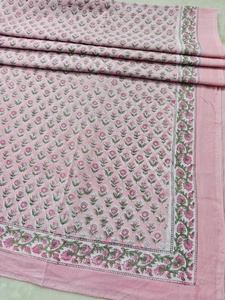 Sarong en coton 100% bio à imprimé floral, fait main, imprimé au bloc indien, paréo de plage avec détails travaillés, pour femmes, à porter sur la plage - Product Image 3