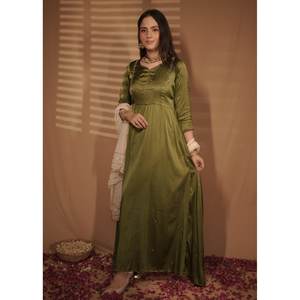 Ensemble de costume pour femmes en satin de soie 100% vert Mehendi - Product Image 1