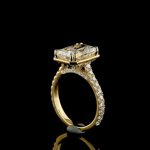 Anillo de Diamante Moissanita con Corte Radiante de 4 Quilates, Certificado por IGI, Oro Sólido de 14K/18K, Joyería Fina, Halo Oculto, Anillo de Bodas, Venta al Por Mayor - Product Image 4